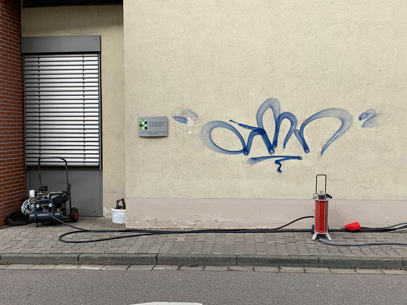 Graffitientfernung Sandstrahltechnik
